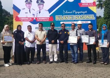 Peringatan K3 tingkat Pasbar, 12 Perusahaan zero accident diberi penghargaan