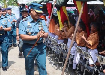 LANAL Tegal Bersama HNSI dan Komunitas Otomotif Gelar Makan Bergizi Gratis untuk Masyarakat