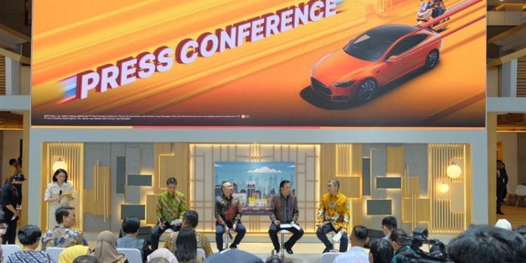 Danamon bersama dengan Adira Finance dan didukung MUFG Manjakan Pengunjung IIMS Jakarta 2025 dengan Promo Menarik