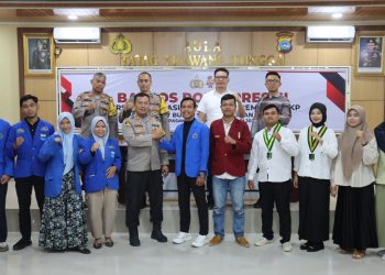 Bersinergi, Polres Pasbar Dengan Aliansi Mahasiswa dan OKP Untuk Laksanakan Kegiatan Bantuan Sosial