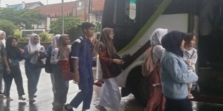 Warga Pemalang Selatan Keluhkan Minimnya Transportasi Umum di Sore Hari