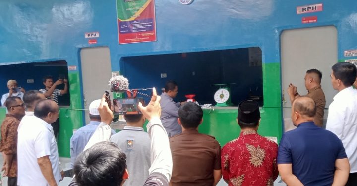 Anggota DPRD Pasbar Hadiri Peresmian Rumah Potong Hewan Ruminansa 
