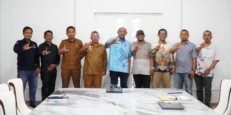 Bupati Langkat Dukung Digitalisasi Pendidikan dengan Kartu SATU PINTAR