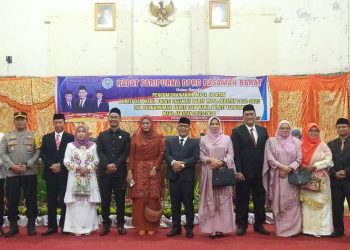 Sidang Paripurna DPRD Pasbar Umumkan Bupati dan Wakil Bupati Terpilih Masa Bakti 2025-2030
