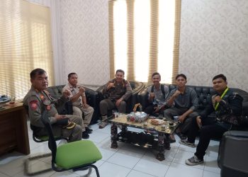 DEMA STAI YAPTIP Pasbar Soroti Maraknya Cafe Karaoke yang Menyediakan Alkohol dan LC