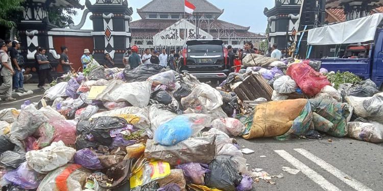 Pemkab Pemalang Dinilai Tak Serius Tangani Sampah, DPRD Soroti Minimnya Anggaran