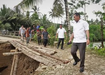 Bupati dan Wakil Bupati Nias Selatan Tinjau Jembatan Fayo dan Hinari yang Mengalami Kerusakan