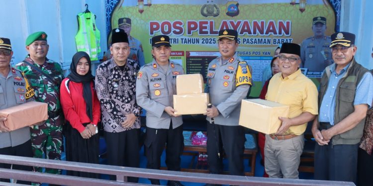 Bupati Pasaman Barat Yulianto dan Kapolres AKBP Agung Tribawanto Gelar Safari Ramadan di Kecamatan Kinali