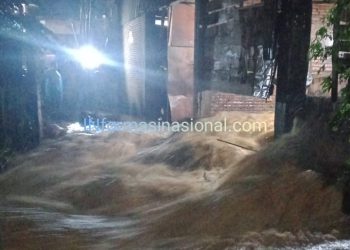 Banjir Besar Terjang Padangsidimpuan, Jalan dan Rumah Terendam, Wali Kota Tinjau Langsung