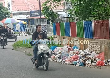 Tumpukan Sampah di Bahu Jalan Thamrin Pangkalan Brandan Dikeluhkan Warga