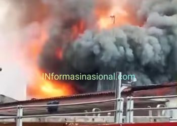 Belasan Rumah di Pangkalan Brandan Terbakar, Petugas Berjuang Padamkan Api
