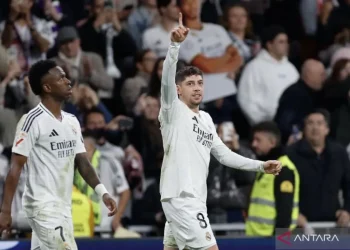 Gol Federico Valverde Bawa Real Madrid Tempel Ketat Barcelona
