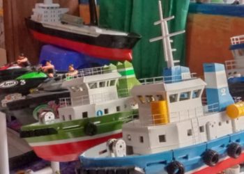 Dari Hobi Masa Kecil, Rifka Lutfi Sukses Jadi Perajin Miniatur Kapal Remot Kontrol yang Diperhitungkan