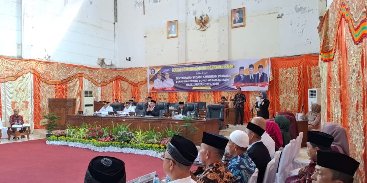 Bupati dan Wakil Bupati Sampaikan Pidato Perdana di Rapat Paripurna DPRD
