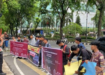 Puluhan Mahasiswa Desak Penutupan Capital Building dan Crypton, Soroti Dugaan Pelanggaran Pajak dan Narkoba