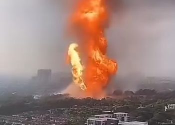 Kebakaran Besar di Pipa Gas Petronas, 112 Orang Terluka