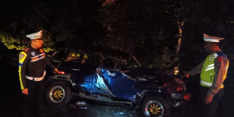 3 Tewas 7 Luka-Luka Insiden Toyota Kijang Masuk Jurang di Telagah Langkat