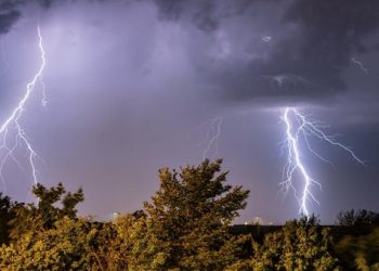 Badai Petir Melanda India dan Nepal, 69 Orang Tewas