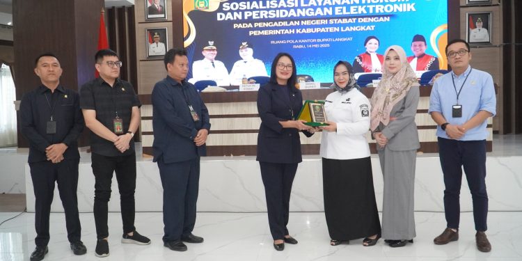 Dorong Akses Hukum Digital, Bupati Langkat Dukung Transformasi Layanan Pengadilan