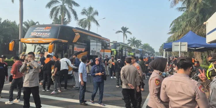 25.000 Buruh Cikarang Berangkat Menuju Monas dari Sejumlah Titik