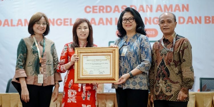 Danamon Dukung Pendidikan Inklusif Melalui Pengadaan Fasilitas Smart Classroom dan Program Literasi Keuangan di Universitas Sari Mutiara Indonesia