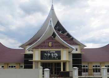 Diduga, DPRD Kota Solok ‘Kangkangi’ UU Keterbukaan Publik, LKPJ Wali Kota 2024 Dilakukan Tertutup