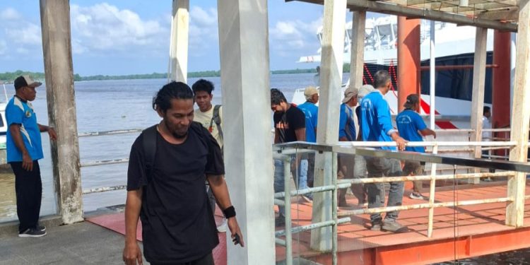 16 Pekerja Migran Indonesia Dideportasi dari Malaysia, Tiba di Tanjungbalai Disambut Tim Gabungan