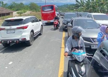 Kemacetan Parah Jalur Wisata Medan-Berastagi, Diduga Akibat Bus Mogok di Sembahe