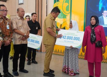 Bupati Langkat Apresiasi Gubernur Sumut Serahkan 1.600 Kartu BPJS Ketenagakerjaan untuk Nelayan