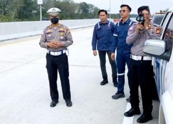 Polda Riau Tilang 8 Pemobil gegera Ngebut di Tol Pekanbaru-Bangkinang