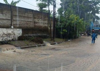 Keluh Kesah Warga Jaksel Gara-gara Tanggul Jebol Berujung ‘Air Bah’