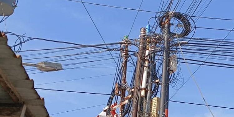 Kabel Semrawut di Pemalang Dikeluhkan Warga: Ganggu Pemandangan hingga Ancam Keselamatan