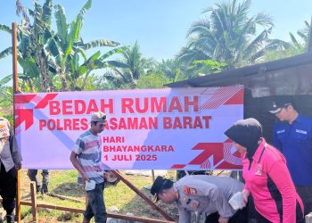 Peringati Hari Bhayangkara Ke-79 Tahun 2025, Polres Pasbar Letakan Batu Pertama Bedah Rumah