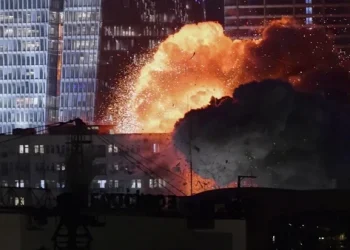 Tel Aviv dan Yerusalem Diguncang Ledakan Hebat, Iran Lancarkan Serangan Balasan ke Israel