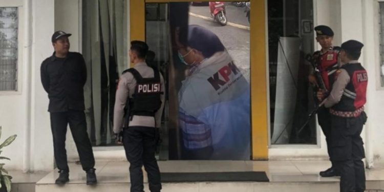 KPK Geledah Kantor Dinas PUPR Sumut, Bongkar Dokumen dan Periksa Staf Terkait Kasus Suap Rp 157 Miliar