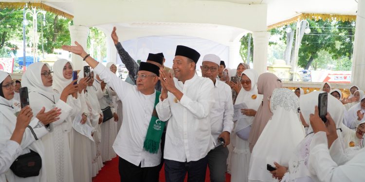 Zikir Akbar Sambut Tahun Baru Islam, Bupati Langkat Haru Saksikan Lansia Lancar Baca Al-Qur’an