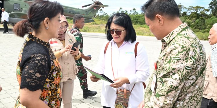 Dorong Pemerataan Layanan Kesehatan, Bupati Humbahas Serahkan Proposal Pengembangan Sarpras ke Menkes
