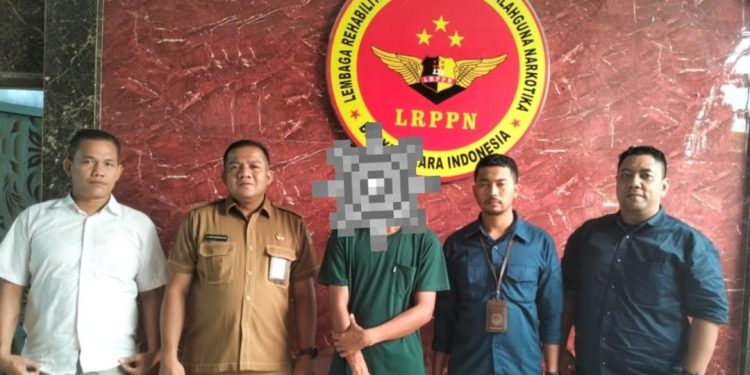 Program Rehabilitasi Narkoba Bobby Nasution Disambut Haru Warga Kurang Mampu