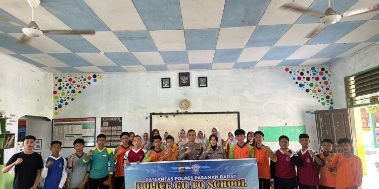Satlantas Polres Pasaman Barat Gelar Sosialisasi di SMA Negeri 1 Luhak Nan Duo