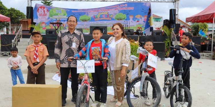 Peringatan HAN ke-41 di Humbahas Meriah, Pemkab Komit Dorong Anak Hebat Menuju Indonesia Emas 2045