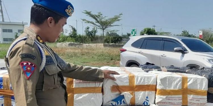 Bea Cukai Bersama Satpol PP Pemalang Gagalkan Pengiriman Rokok Ilegal Keluar Jawa