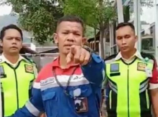 Arogansi Oknum Mengaku dari Mabes TNI di Pertamina Sibolga, Wartawan Diusir, Demokrasi Dipertaruhkan