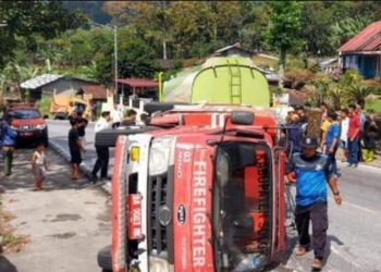 Musim Kemarau Memicu Karhutla di Solok, Petugas Damkar Kewalahan Hadapi Titik Api yang Terus Bermunculan