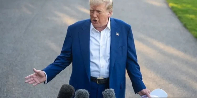 Tak Ada Diskon, Trump Tetap Kenakan Tarif Impor 32 Persen Pada RI