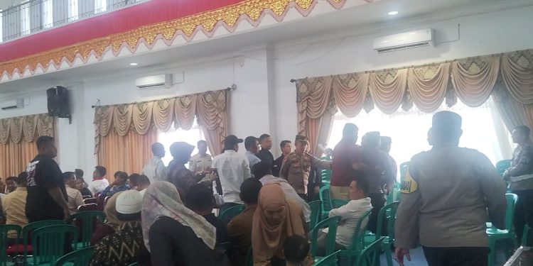 Pelantikan Pengurus KONI Pasaman Barat Berakhir Ricuh