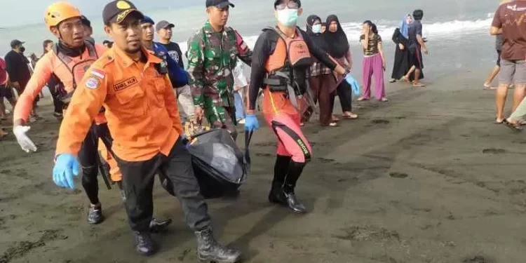 Selat Bali Berduka, KMP Tunu Pratama Jaya Tenggelam, 6 Tewas, 30 Hilang, 29 Selamat