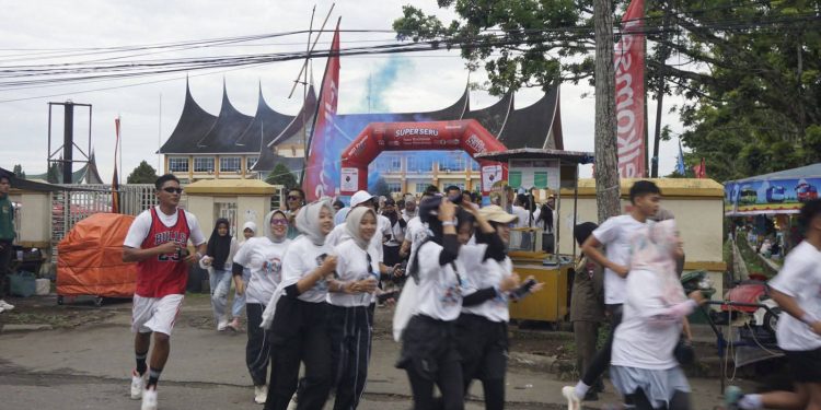 Ratusan Warga Pasaman Barat Ikuti “Pasaman Barat Lari Ceria”
