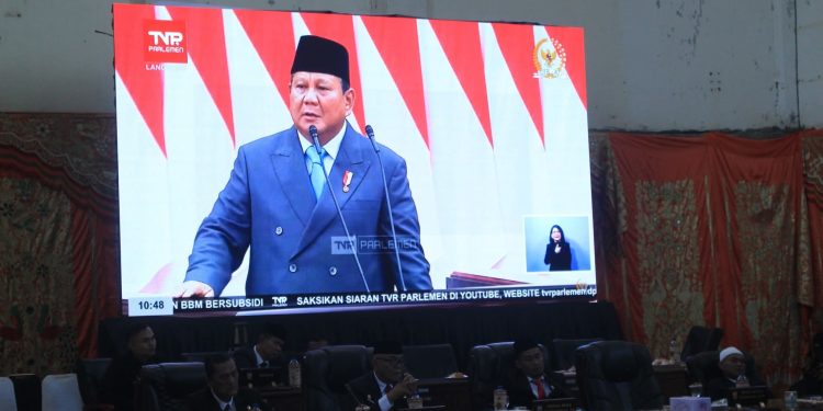 DPRD Pasbar Gelar Rapat Paripurna Dalam Rangka Mendengarkan Pidato Presiden Jelang HUT ke-80 RI