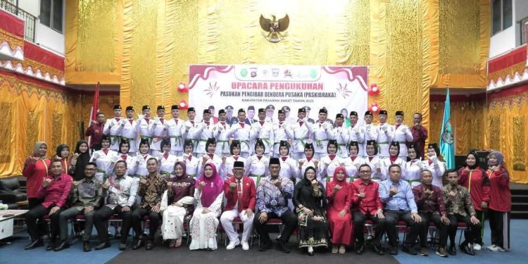 Paskibraka Pasbar Resmi Dikukuhkan, Siap Kibarkan Sang Merah Putih HUT RI Ke-80