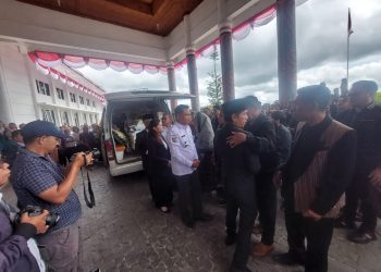 Bupati Humbahas Lepas Kepergian Drg Hasudungan Silaban dengan Upacara Kedinasan
